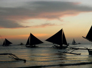 Agos Boracay Rooms + Beds