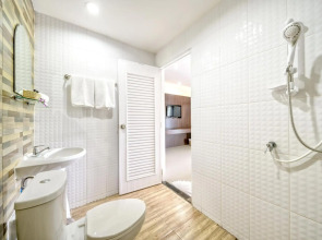 Naiyang Place Phuket Airport