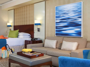 Trump International Beach Resort