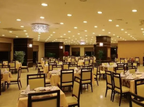 Ener Old Castle Resort Hotel