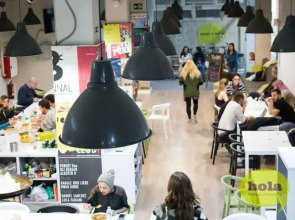 Hola Hostal Eixample - Hostel