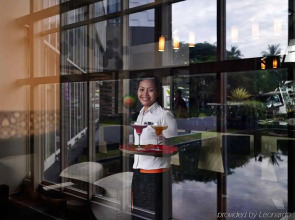 Pullman Bali Legian Beach