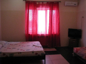 Отель «Лира»