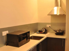 Fairway Colombo - Sri Lanka's First Hotel With Robot Technology