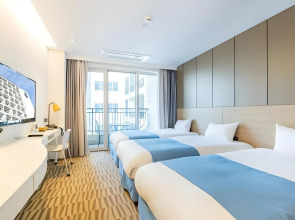 Hotel Whistlelark Jeju