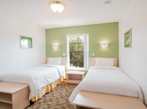 Berkley Lake Townhomes