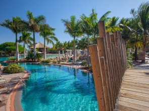 Lopesan Baobab Resort