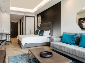 The Onyx Apartment Hotel by NEWMARK