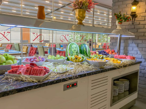 Best Western Plus Khan Hotel