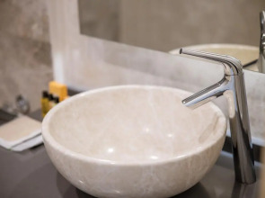 Отель Sole Suites