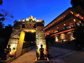 Koh Ngai Cliff Beach Resort