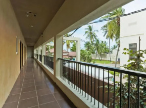 Golden Star Beach Hotel