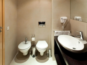 The Lisbonaire Apartments