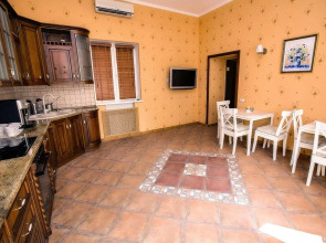 Gorkoff at Malaya Bronnaya