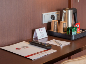 Flonk Hotel Groningen Zuid, BW Signature Collection