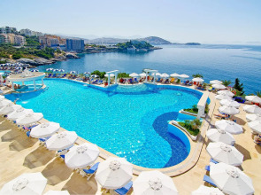 Korumar Deluxe Hotel