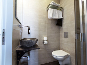 Quentin England Hotel