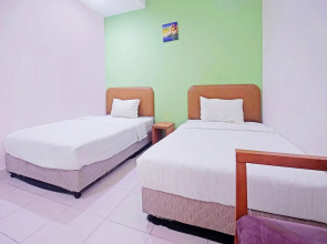 Hotel O Night Queen salak Tinggi