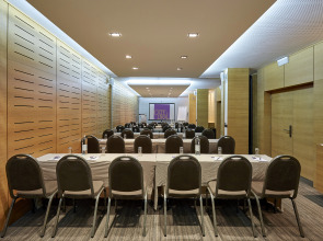 Отель Barcelona Catedral