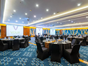 Vouk Hotel & Suites