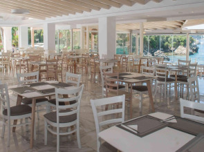 Blue Princess Beach Hotel & Suites