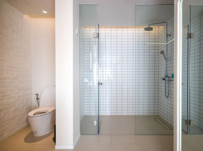 Shama Yen-Akat Bangkok