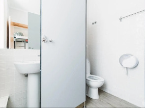 Хостел WOT Patio Social