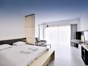 Renaissance Park Apartments