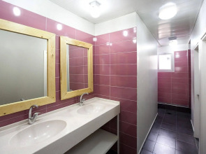 Little Tel-Aviv Hostel