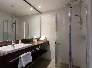 Hampshire Delft Centre