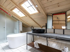 THE GUTMAN TLV - Neve Tzedek