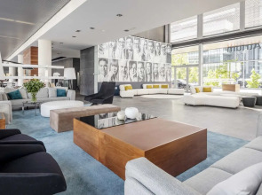 Отель ILUNION Atrium