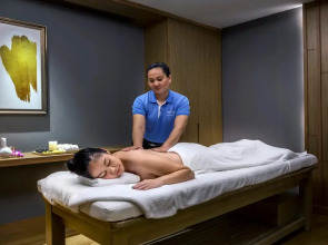 Novotel Phuket City Phokeethra Hotel