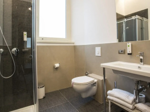 Отель The Guardian