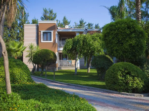 Quattro Beach Spa & Resort Hotel