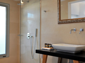 Athenaeum Grand Hotel