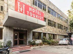 Hotel Tourist Deluxe
