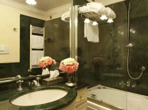 Petit Palais Hotel De Charme