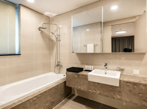 Golden Tulip Incheon Airport Hotel & Suites