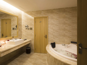 Muong Thanh Luxury Nha Trang Hotel