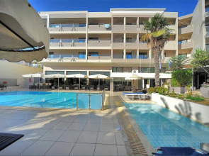 Saint Constantin Hotel