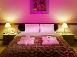 Fantasia Deluxe Hotel