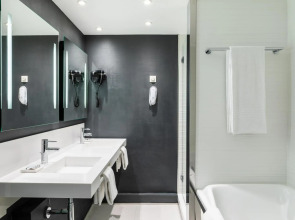 AC Hotel by Marriott Nice