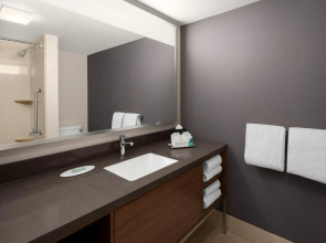 Courtyard by Marriott Seattle Bellevue/Downtown