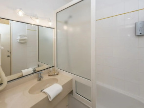 Hostellerie Saint Vincent Beauvais Aéroport