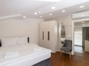 Ornament Hotel and Apartments