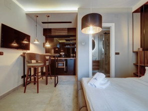 Black Pearl Luxury Suites