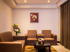 Monroe Hotel & Suites