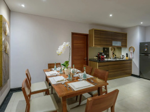 Asana Agung Putra Bali