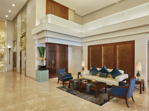 Отель Centre Point Silom